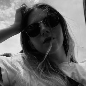 Meet your Posher, Catalina